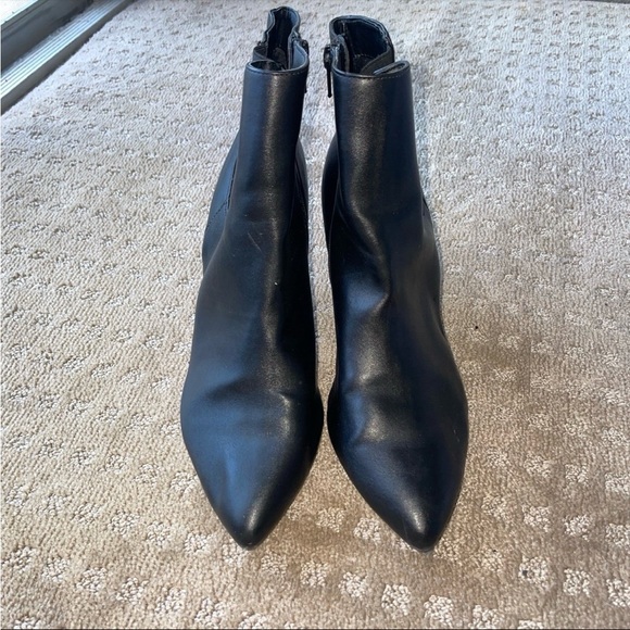 Express Pointed Toe Heeled Boots - Picture 4 of 8